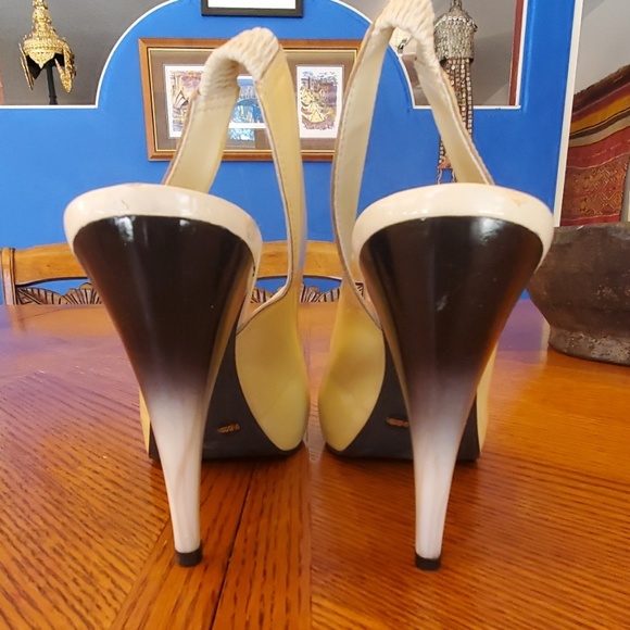 Jessica Simpson Slingback Pumps - Picture 3 of 4